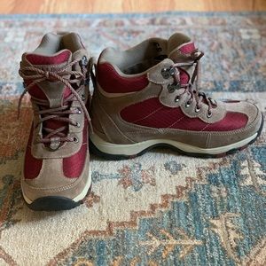 Women’s L.L bean hiking boots